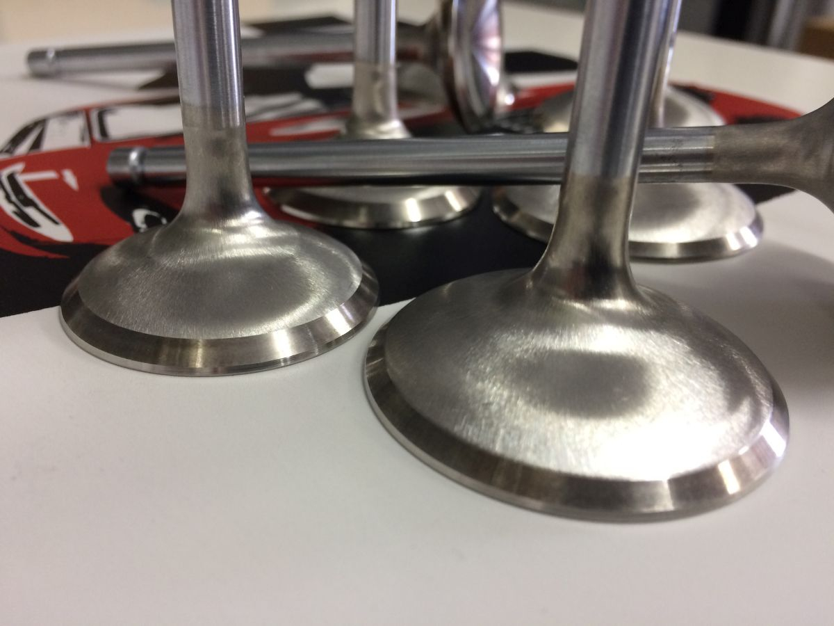 VAX Stahlventile Einlass 45 mm, 7 mm Schaft [5946E]