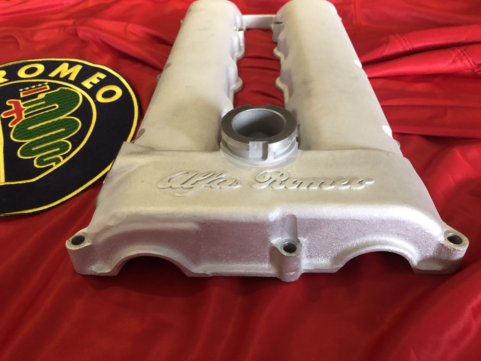 Alfa Romeo 75 T.S. Ventildeckel Zylinderkopf mit 105 er NORD Optik - offen