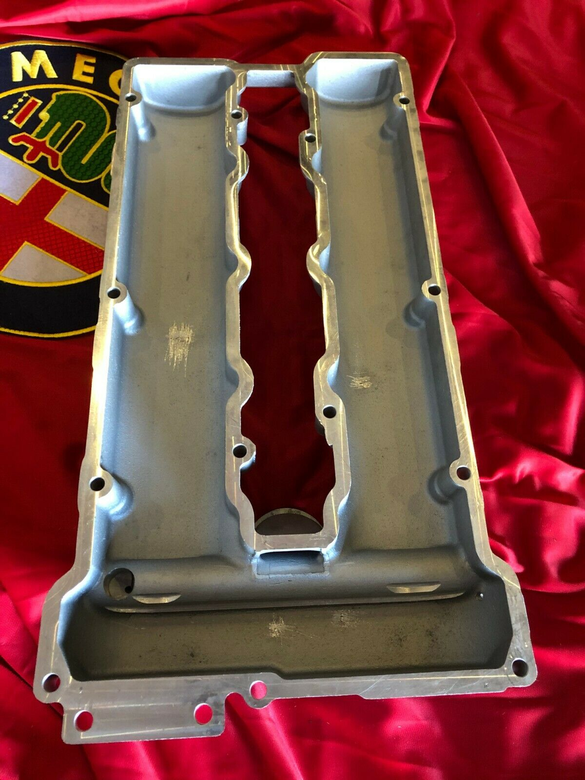 Ventildeckel für Alfa Romeo 75 Twin Spark Zylinderkopf mit 105er Optik NEU - geschlossene Version